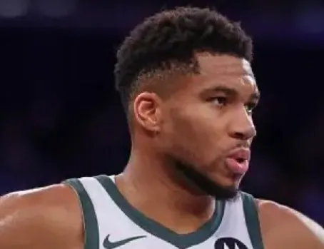 华体会体育官方入口-ESPN记者：阿德托昆博愿意与凯尔特人或热火签下长约